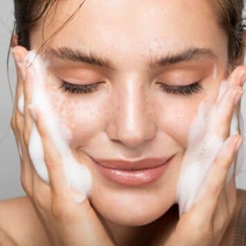 Pourquoi notre peau souffre-t-elle aux transitions saisonnières ?